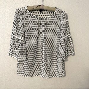 Ann Taylor Top Blouse, XS. Flowy sleeves, sheer top.